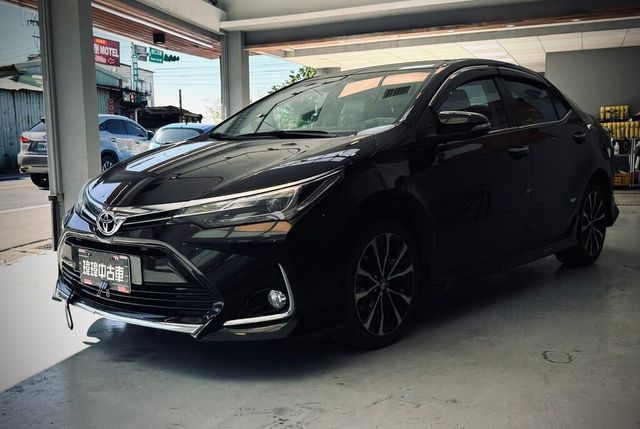 TOYOTA豐田 ALTIS  第1張相片