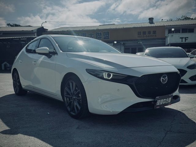 MAZDA馬自達 MAZDA 3  第1張相片