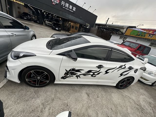HYUNDAI現代 ELANTRA  第1張相片