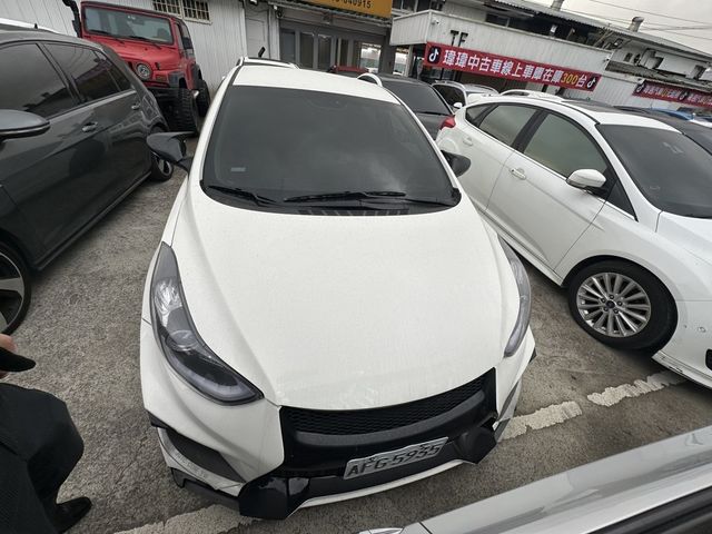 HYUNDAI現代 ELANTRA  第3張相片