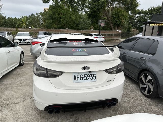 HYUNDAI現代 ELANTRA  第4張相片