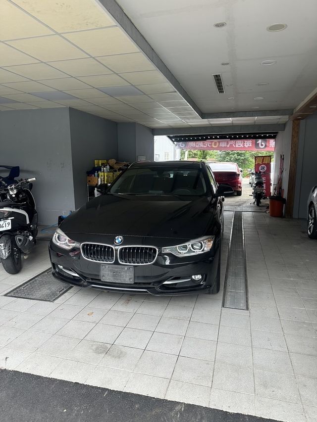 BMW寶馬 320I TOURING  第1張相片