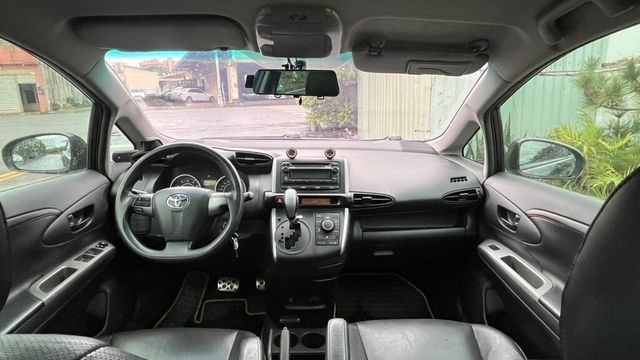TOYOTA豐田 WISH  第5張相片