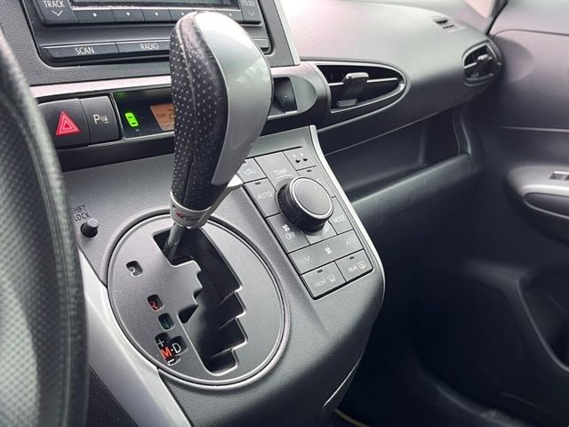 TOYOTA豐田 WISH  第6張相片