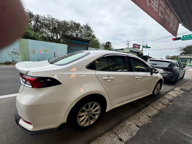 TOYOTA豐田 COROLLA ALTIS HYBRID  第1張相片