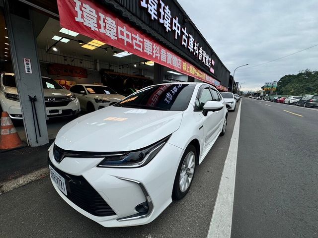 TOYOTA豐田 COROLLA ALTIS HYBRID  第4張相片