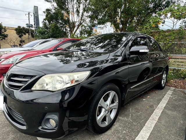 TOYOTA豐田 ALTIS  第2張相片