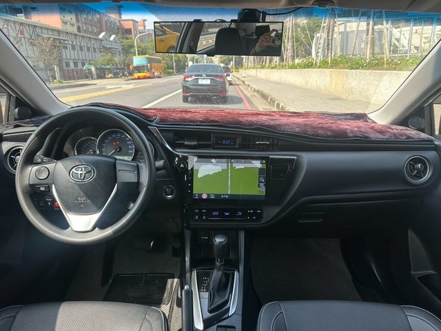 TOYOTA豐田 ALTIS  第7張相片