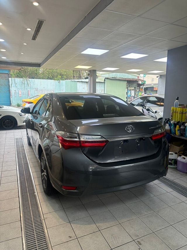 TOYOTA豐田 ALTIS  第3張相片
