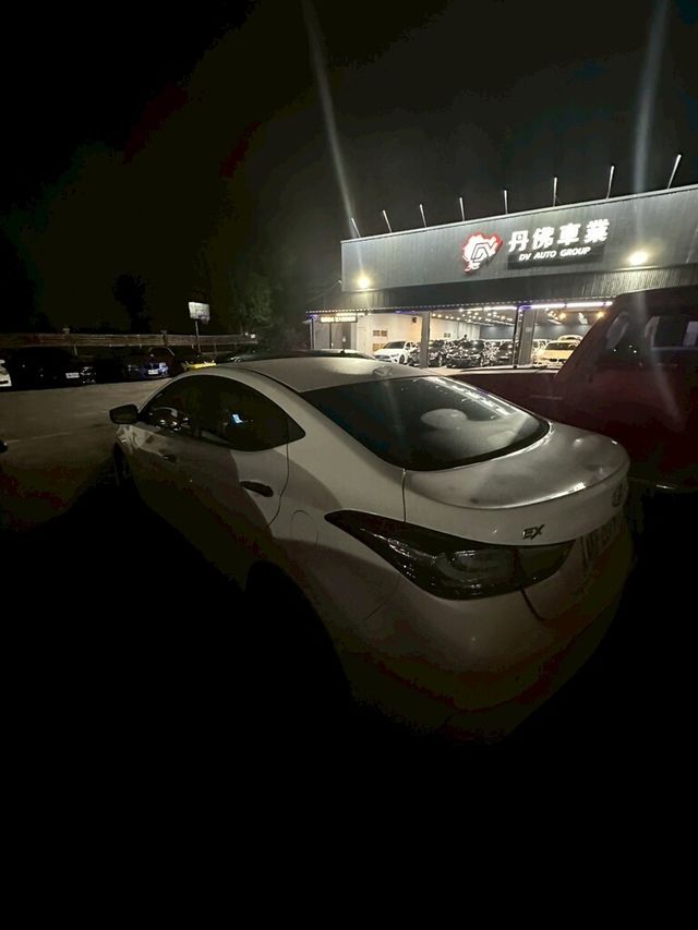 HYUNDAI現代 ELANTRA  第4張相片