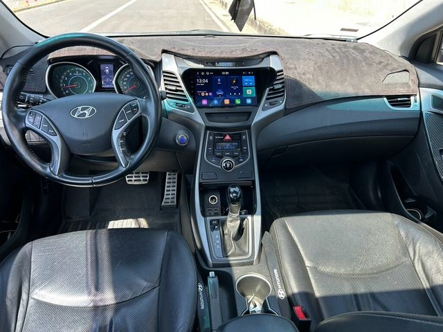HYUNDAI現代 ELANTRA  第5張相片