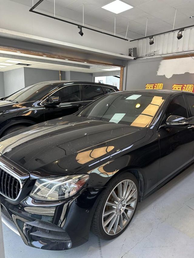 M-BENZ賓士 E300  第1張相片