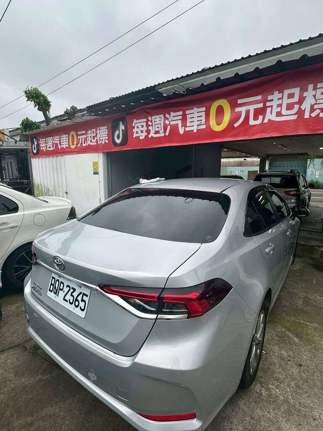 TOYOTA豐田 ALTIS  第2張相片