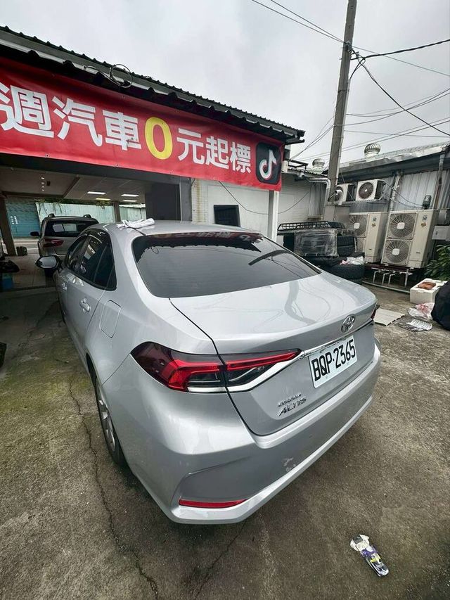 TOYOTA豐田 ALTIS  第4張相片