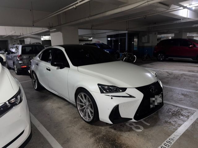 LEXUS凌志 IS 300  第4張相片