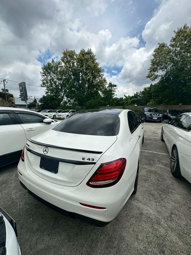 M-BENZ賓士 E43 AMG  第4張相片