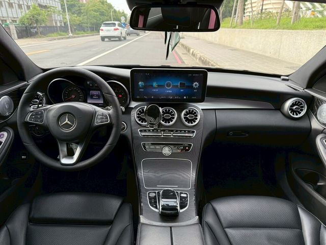 M-BENZ賓士 C300  第5張相片