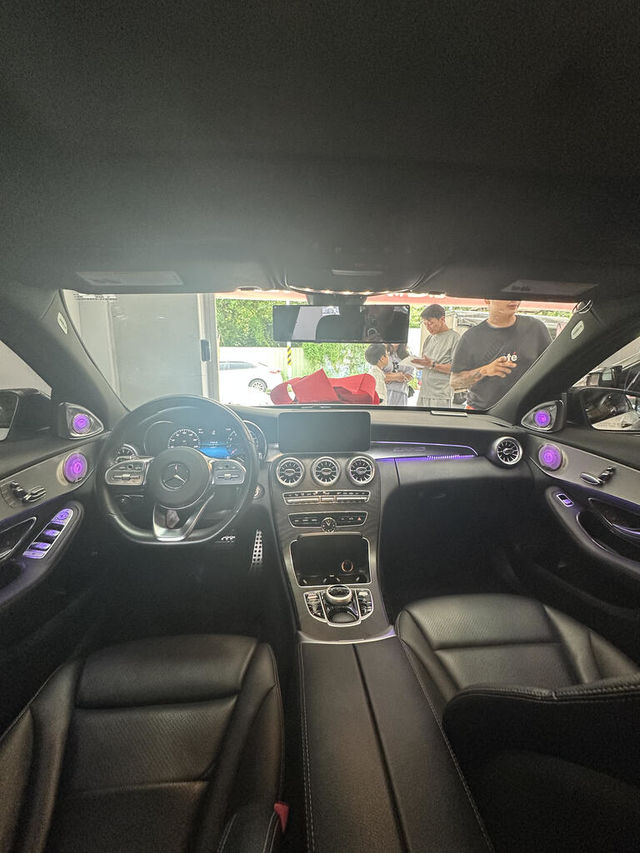 M-BENZ賓士 C300  第5張相片