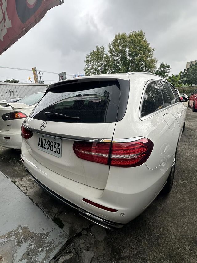 M-BENZ賓士 E200  第4張相片