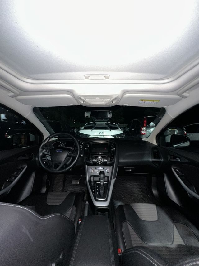 FORD福特 FOCUS  第6張相片