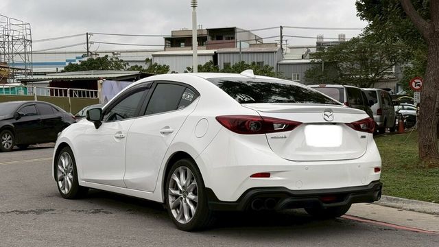 MAZDA馬自達 MAZDA 3  第12張相片