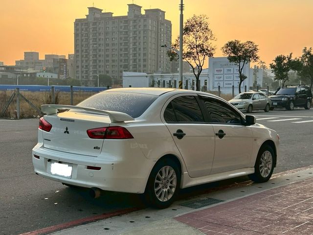 MITSUBISHI三菱 LANCER FORTIS  第3張相片