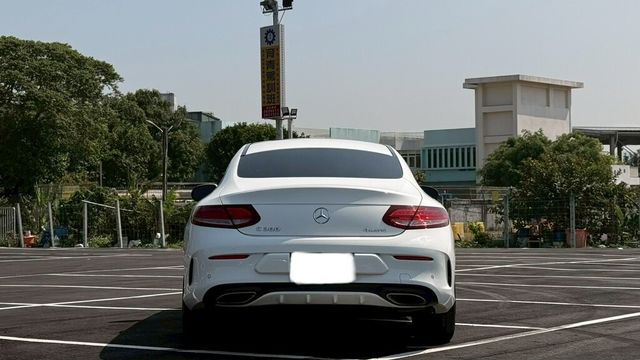 M-BENZ賓士 C300 COUPE  第6張相片