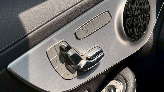 M-BENZ賓士 C300 COUPE  第16張相片