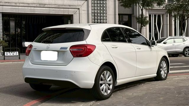 M-BENZ賓士 A180  第4張相片