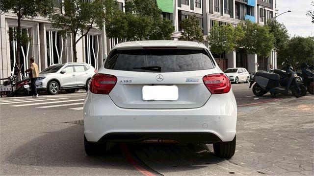 M-BENZ賓士 A180  第6張相片