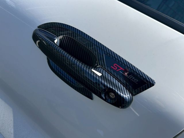 FORD福特 KUGA  第17張相片