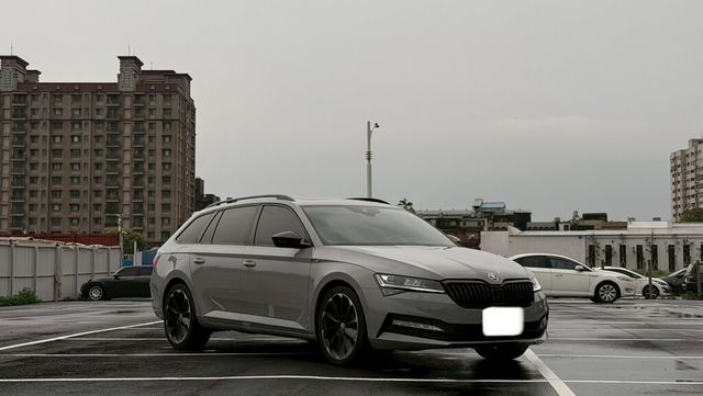 SKODA司科達 SUPERB COMBI  第2張相片
