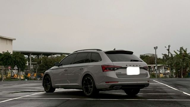 SKODA司科達 SUPERB COMBI  第5張相片