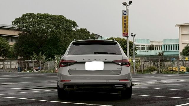 SKODA司科達 SUPERB COMBI  第6張相片