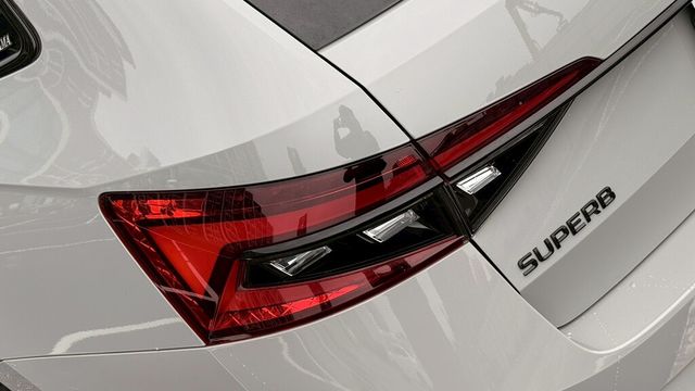 SKODA司科達 SUPERB COMBI  第7張相片