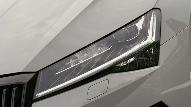 SKODA司科達 SUPERB COMBI  第9張相片