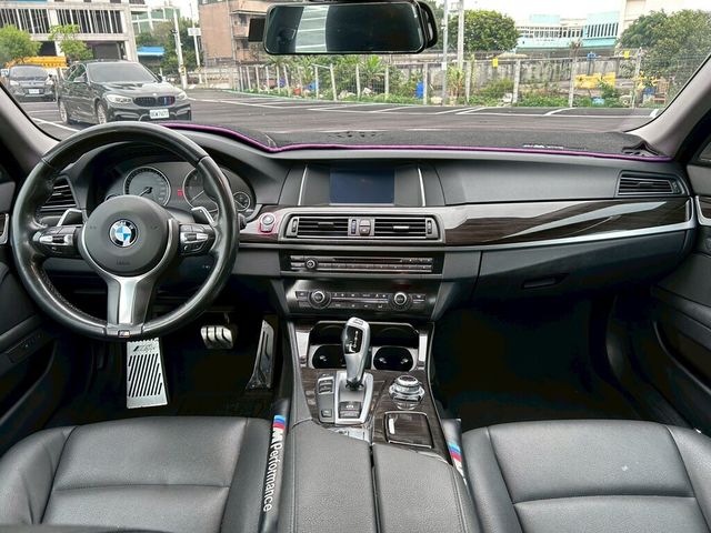 BMW寶馬 520D  第8張相片