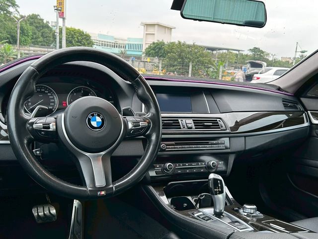 BMW寶馬 520D  第9張相片