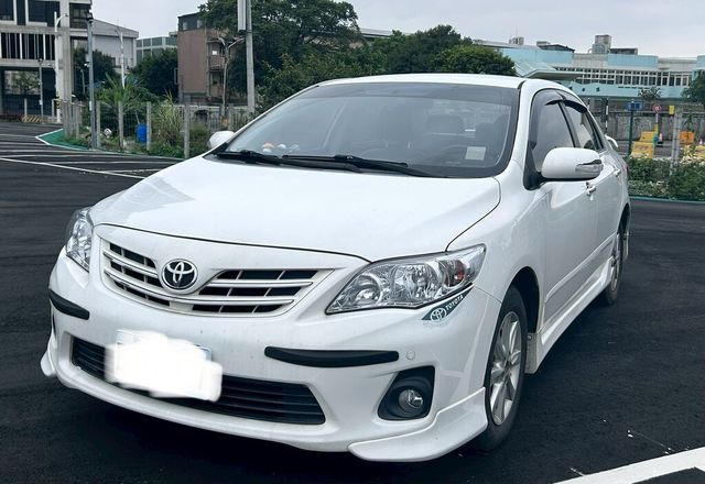 TOYOTA豐田 ALTIS  第2張相片
