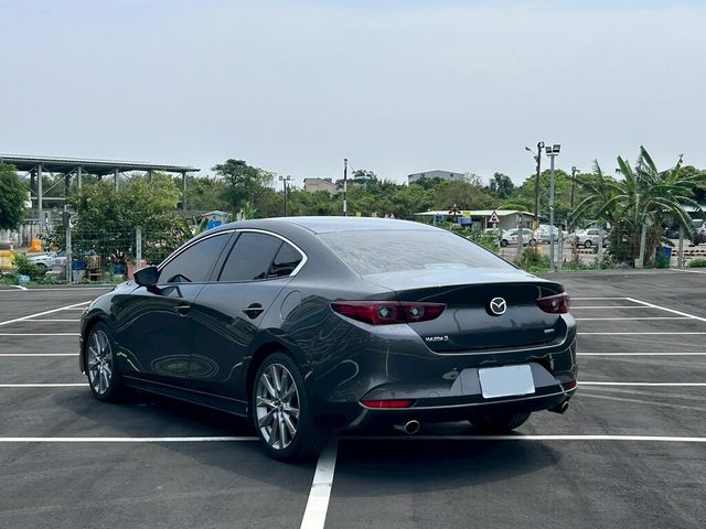 MAZDA馬自達 MAZDA 3  第5張相片