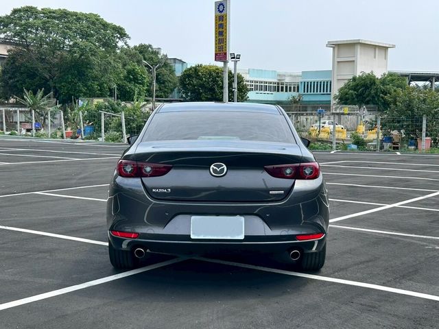 MAZDA馬自達 MAZDA 3  第6張相片