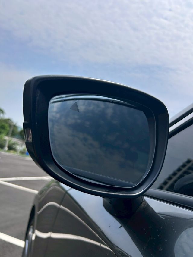 MAZDA馬自達 MAZDA 3  第9張相片