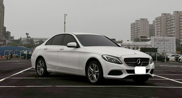 M-BENZ賓士 C180  第2張相片