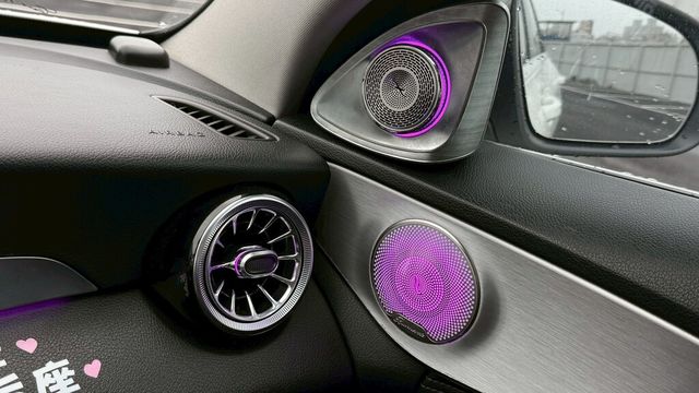 M-BENZ賓士 C180  第14張相片