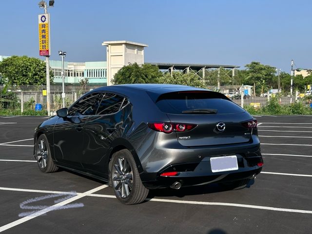 MAZDA馬自達 MAZDA 3  第5張相片