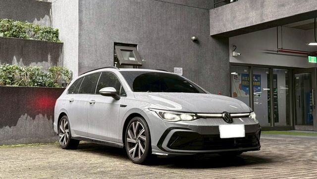 VOLKSWAGEN福斯 GOLF VARIANT  第3張相片