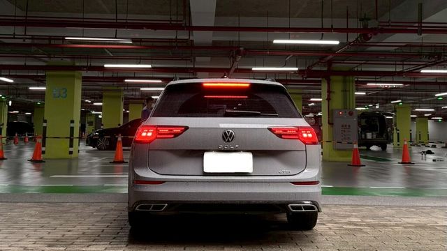 VOLKSWAGEN福斯 GOLF VARIANT  第5張相片