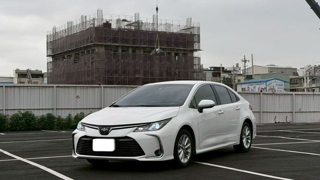 TOYOTA豐田 ALTIS  第1張相片