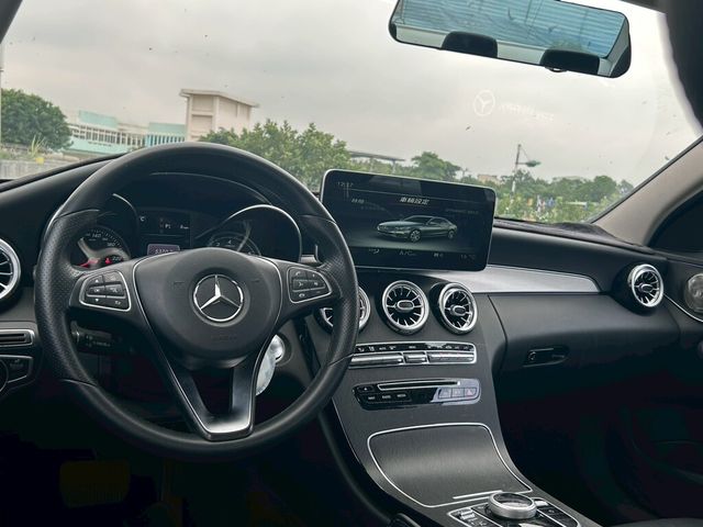 M-BENZ賓士 C200  第7張相片