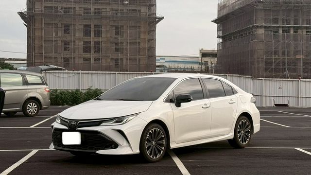 TOYOTA豐田 ALTIS  第2張相片